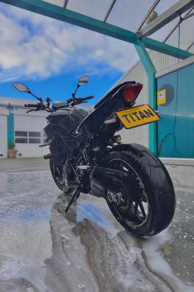 Wet Yamaha MT-07 after a wash