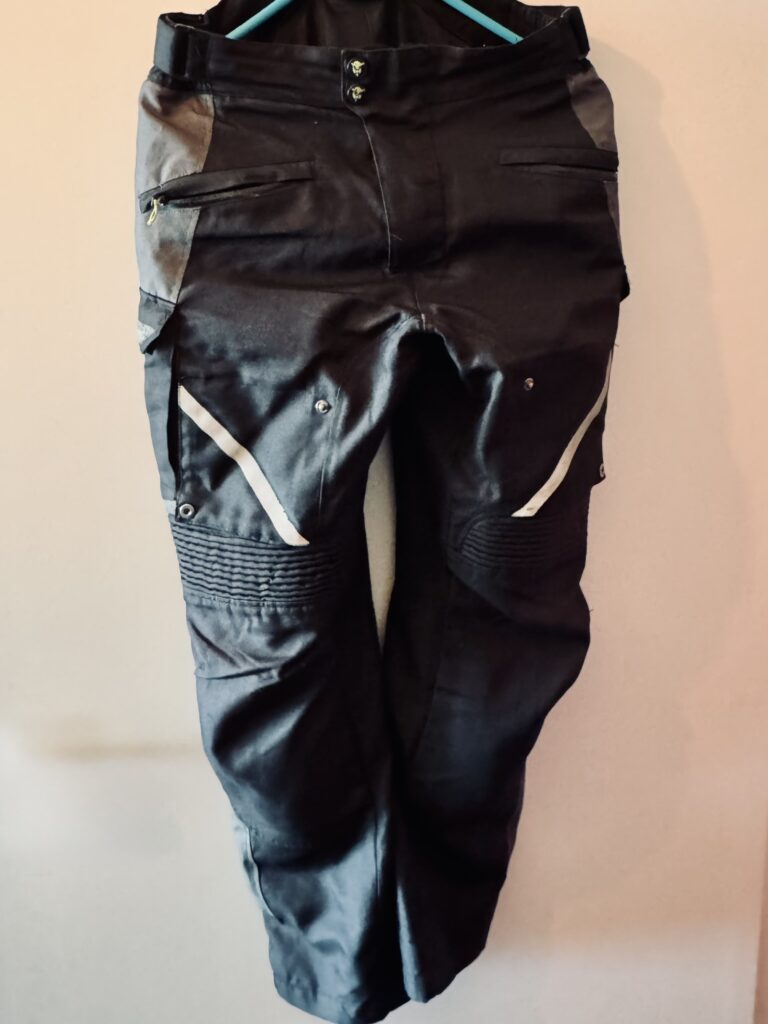 MotoTech motorcycle riding pants for daily riding